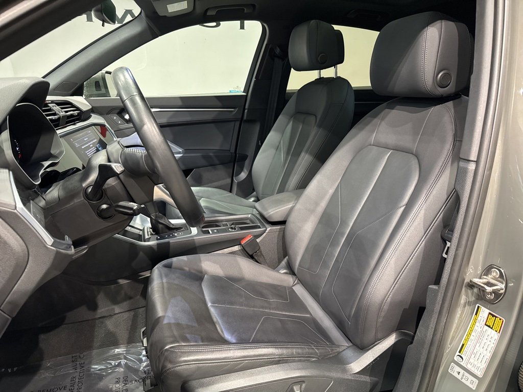 Used 2020 Audi Q3 2.0T Premium w/ Convenience Package image 13
