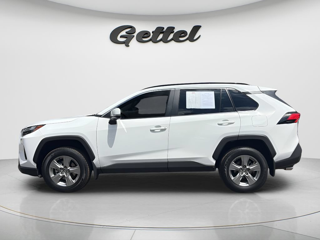 Used 2025 Toyota RAV4 XLE w/ Convenience Package FWD image 8
