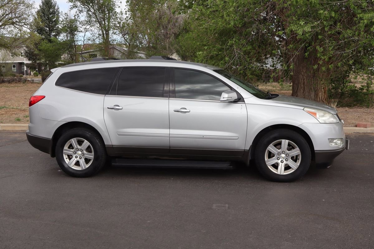 Used 2012 Chevrolet Traverse LT AWD/4WD image 3