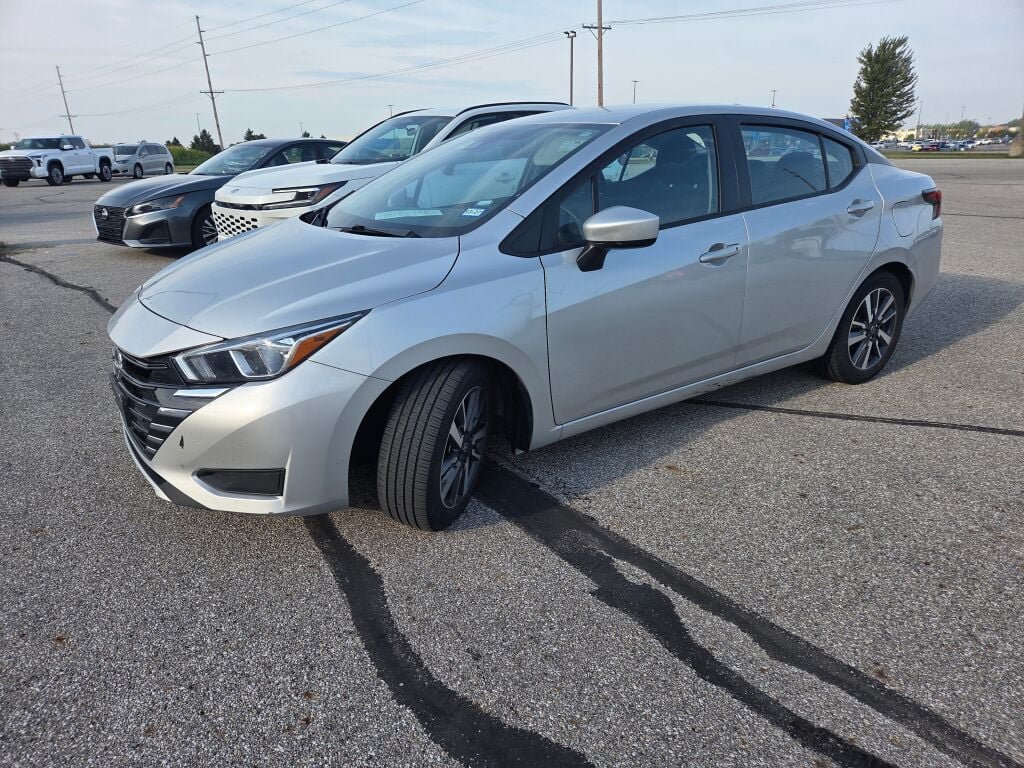 Used 2023 Nissan Versa SV FWD image 1