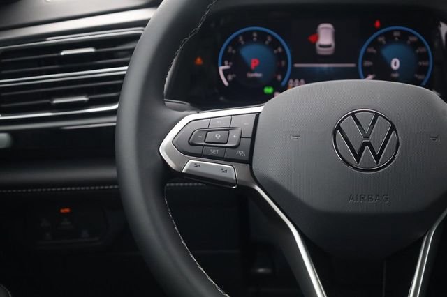 New 2026 Volkswagen Atlas Cross Sport SE image 10