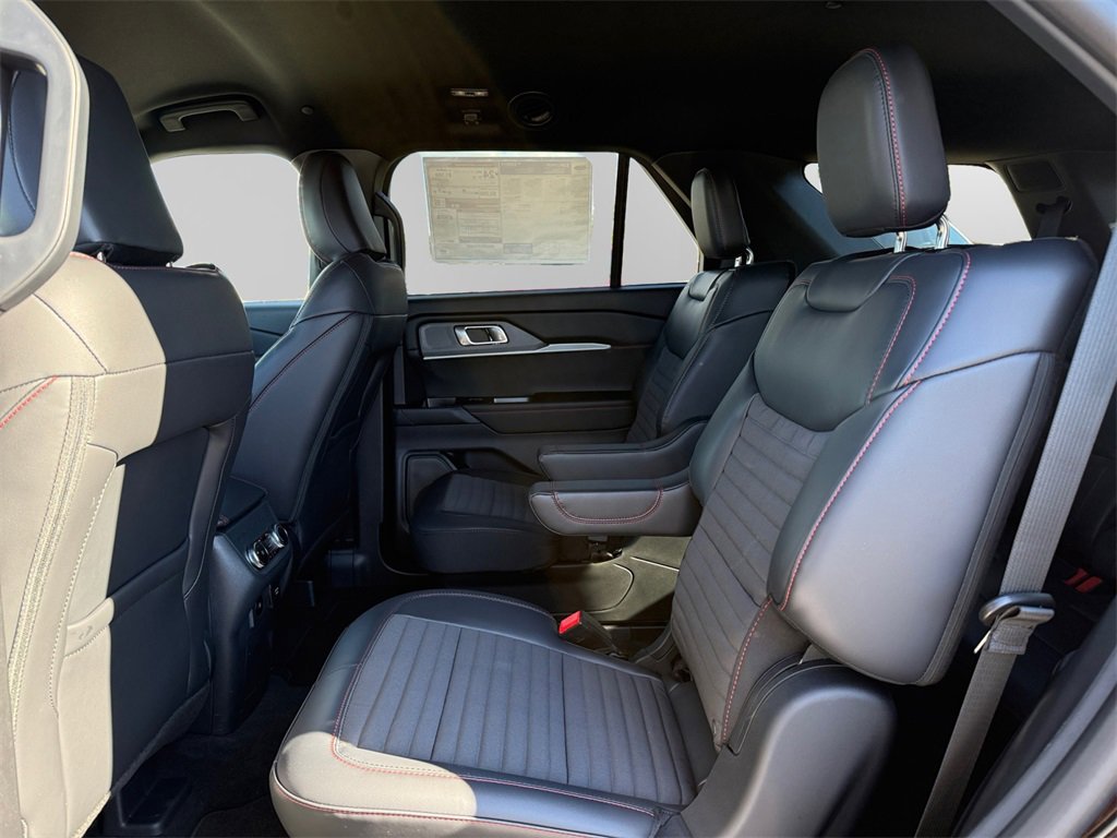New 2025 Ford Explorer ST-Line w/ Premium Package image 13