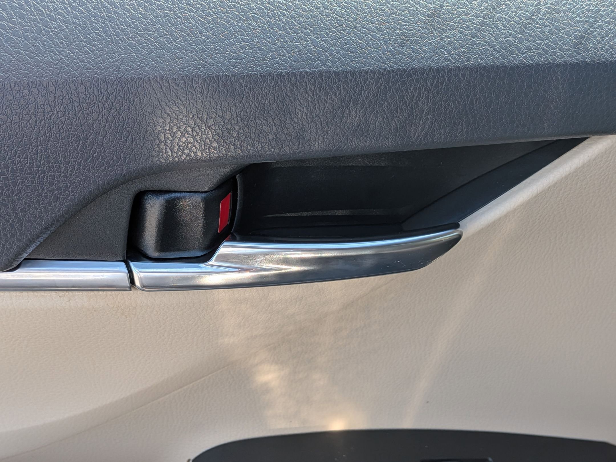 Used 2023 Toyota Camry LE FWD image 27