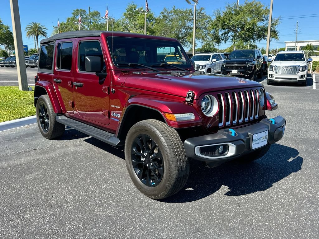 Used 2022 Jeep Wrangler Unlimited Sahara w/ Cold Weather Group AWD/4WD image 3