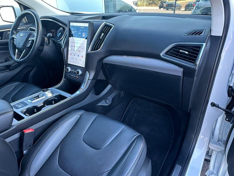 Used 2021 Ford Edge Titanium w/ Equipment Group 301A image 14
