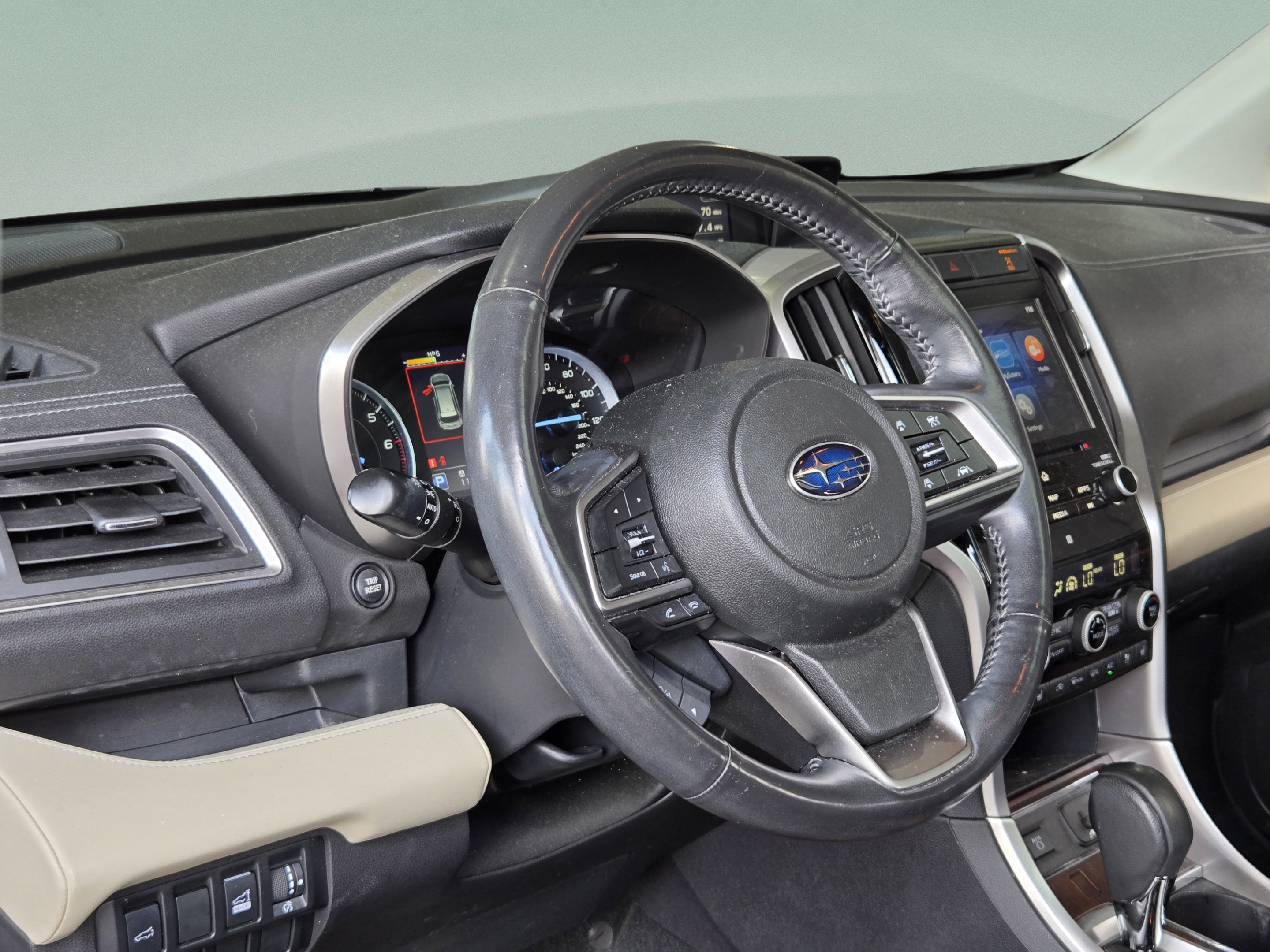 Used 2019 Subaru Ascent Touring w/ Popular Package #3 AWD/4WD image 11
