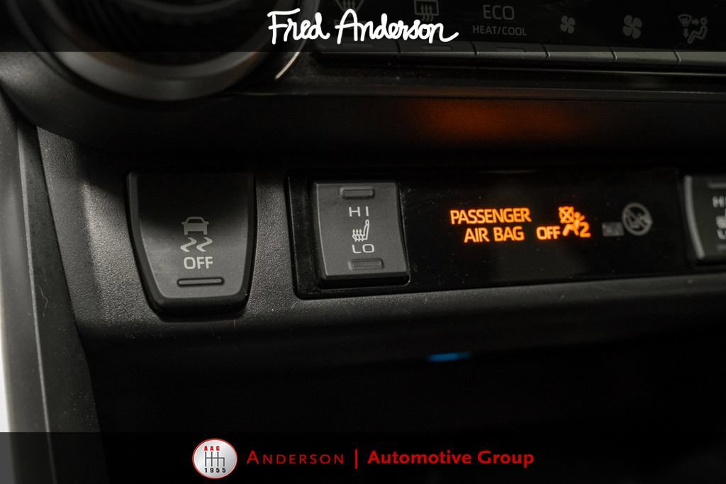 Used 2020 Toyota RAV4 XSE w/ XSE Grade Weather Package AWD/4WD image 16