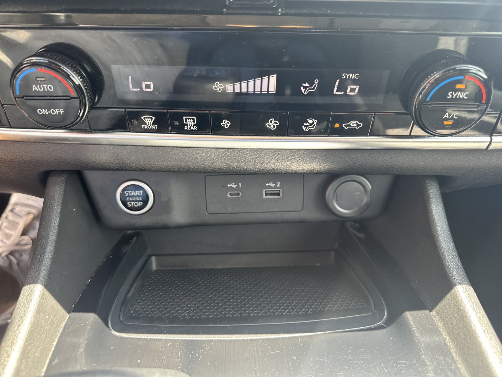 Used 2021 Nissan Rogue SV AWD/4WD image 16