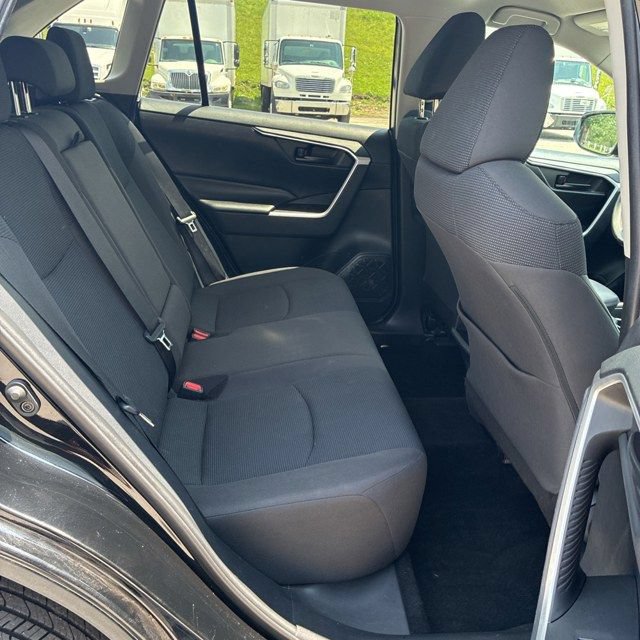 Used 2019 Toyota RAV4 LE w/ All Weather Liner Package AWD/4WD image 10