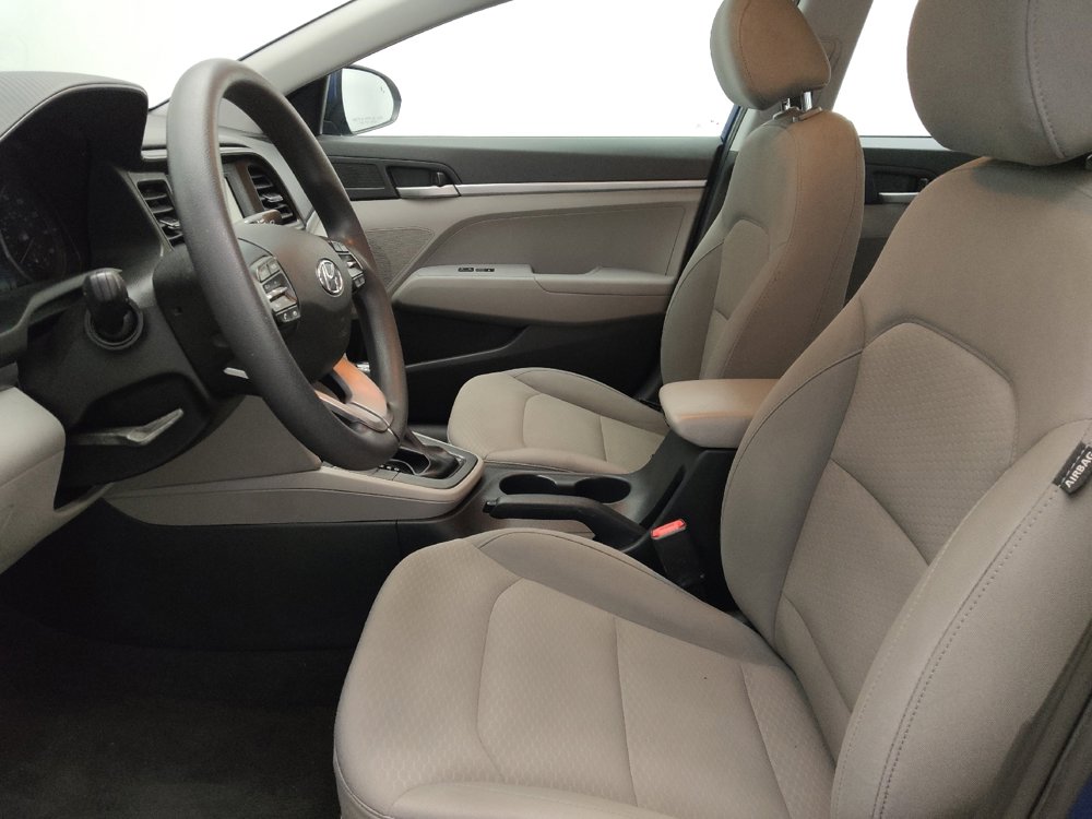 Used 2019 Hyundai Elantra SE image 17