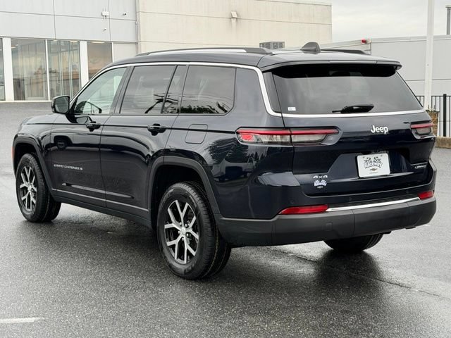 Used 2023 Jeep Grand Cherokee L Limited AWD/4WD image 12