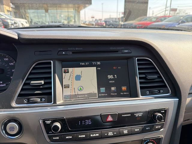 Used 2016 Hyundai Sonata Limited w/ Option Group 02 image 20