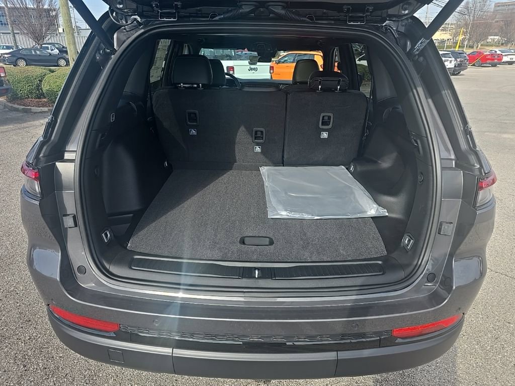 New 2025 Jeep Grand Cherokee Limited image 21