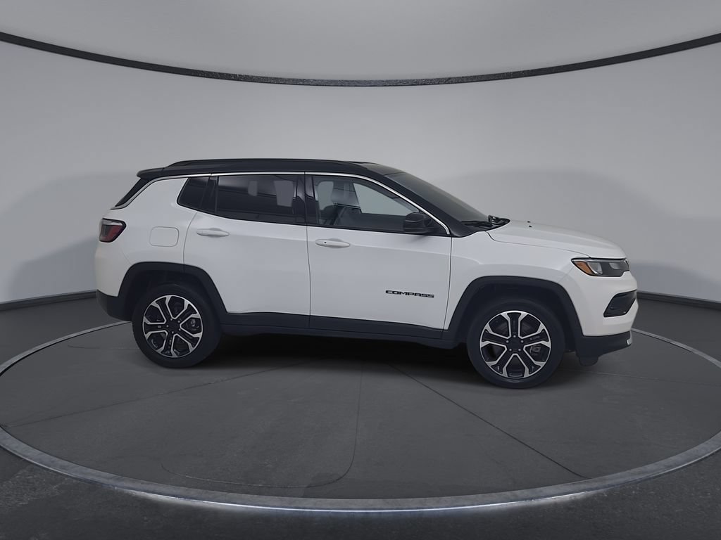 Used 2024 Jeep Compass Limited AWD/4WD image 18
