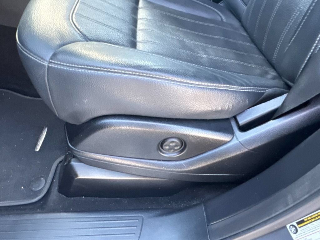 Used 2018 Mercedes-Benz GLS 450 4MATIC image 16