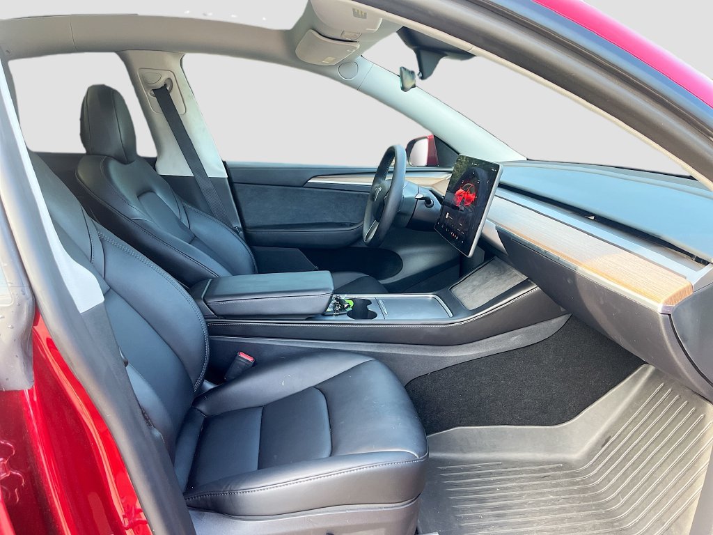 Used 2025 Tesla Model Y Long Range RWD image 29
