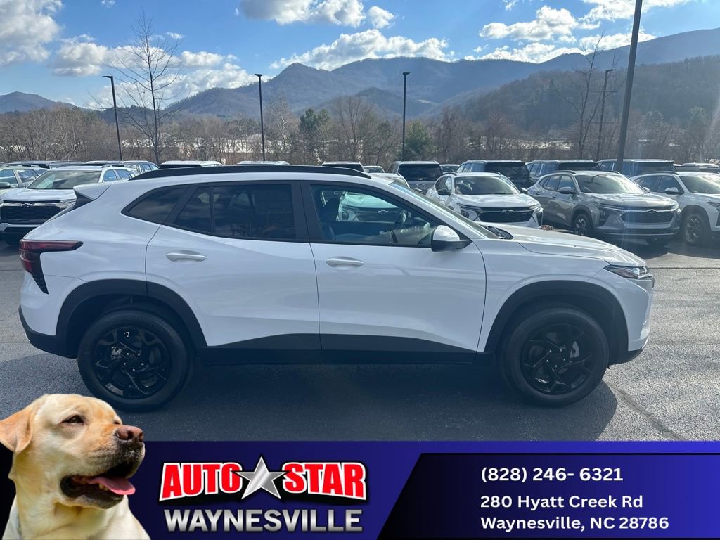 New 2025 Chevrolet Trax LT w/ LT Convenience Package image 27