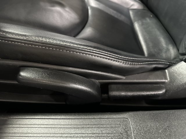 Used 2012 MAZDA MX-5 Miata Grand Touring w/ Premium Pkg RWD image 18