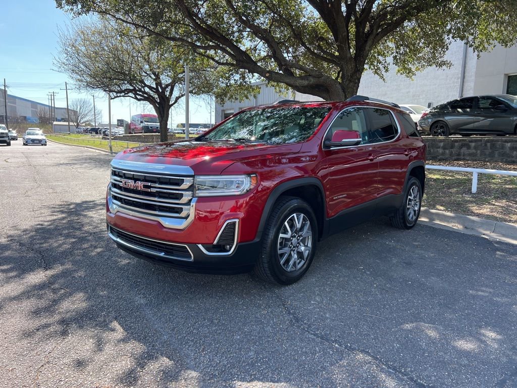 Used 2023 GMC Acadia SLT image 3
