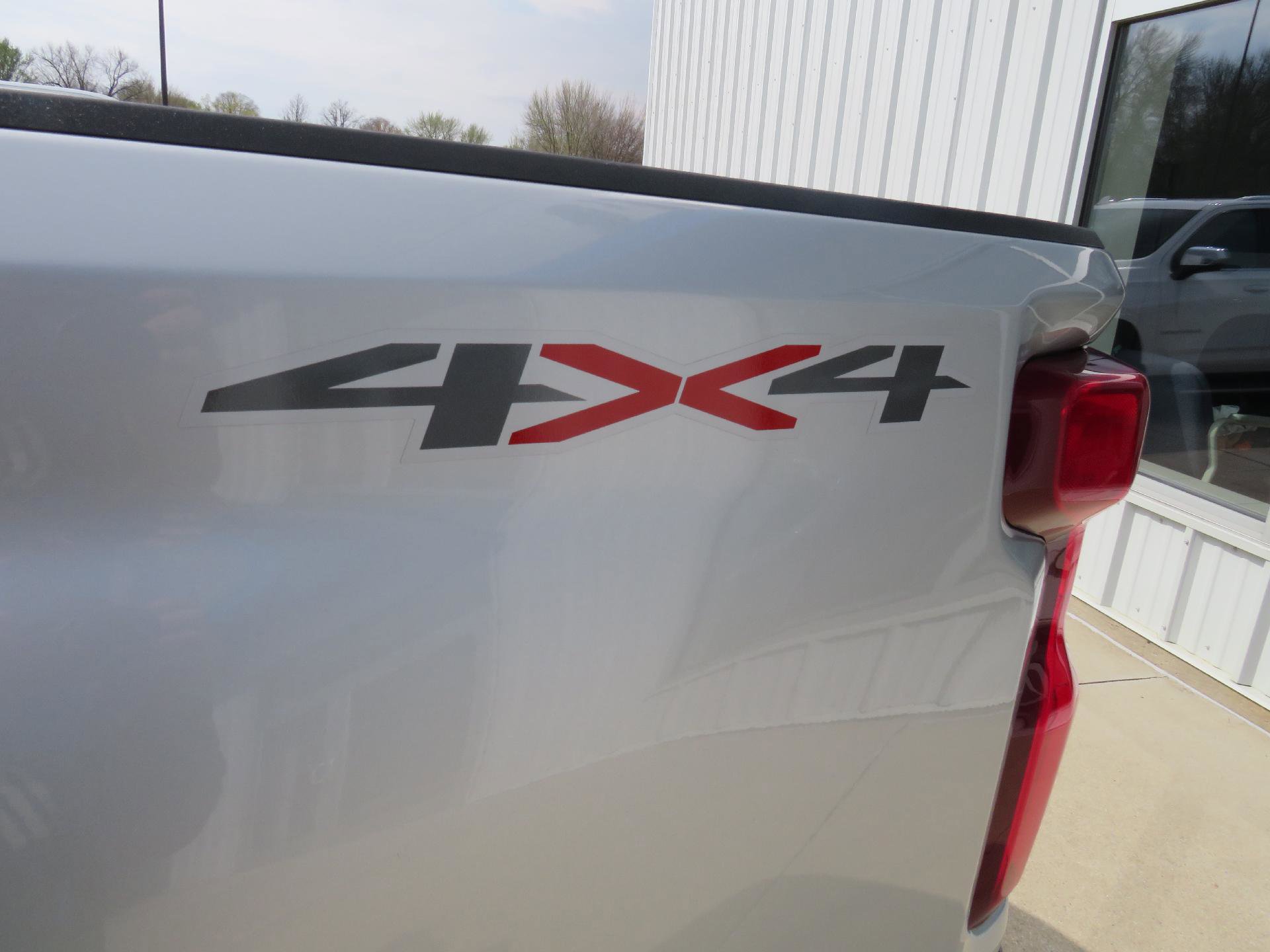 Used 2023 Chevrolet Silverado 2500 LTZ w/ LTZ Convenience Package image 10