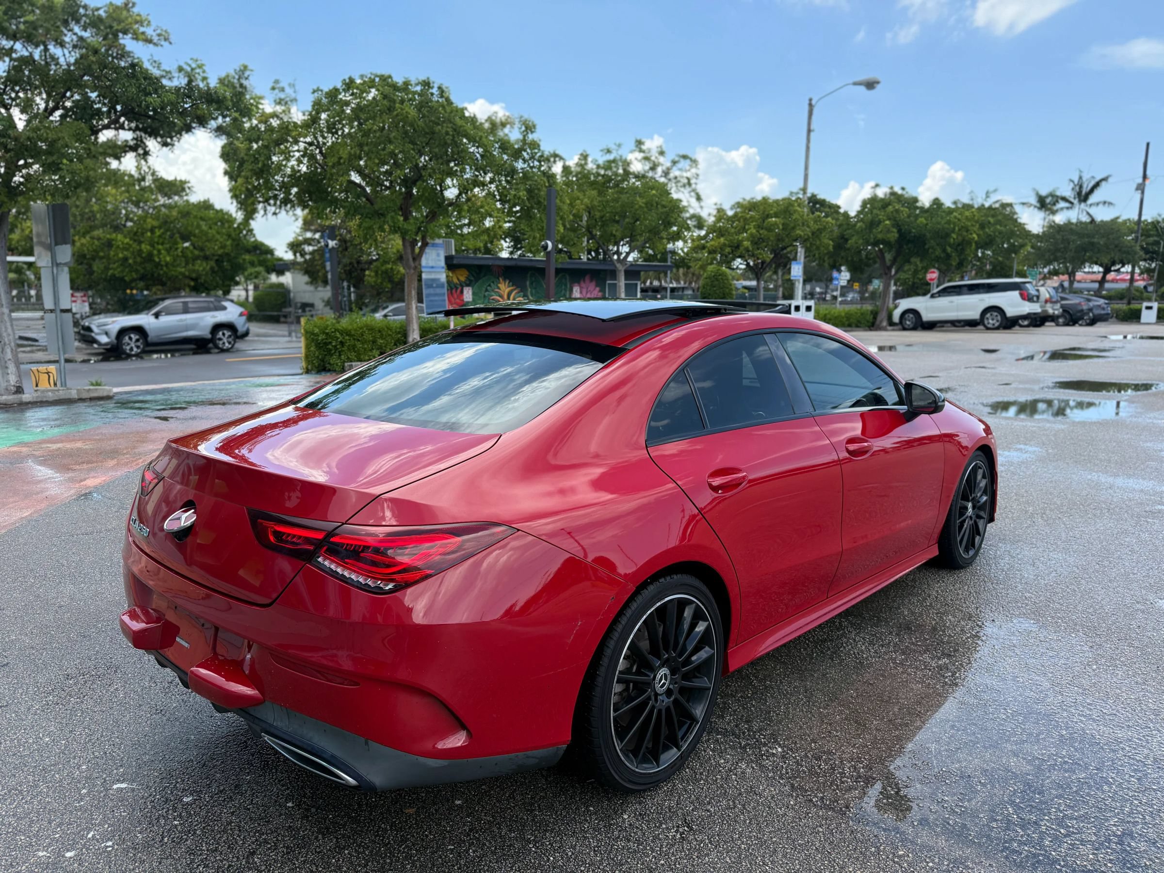 Used 2020 Mercedes-Benz CLA 250 image 4