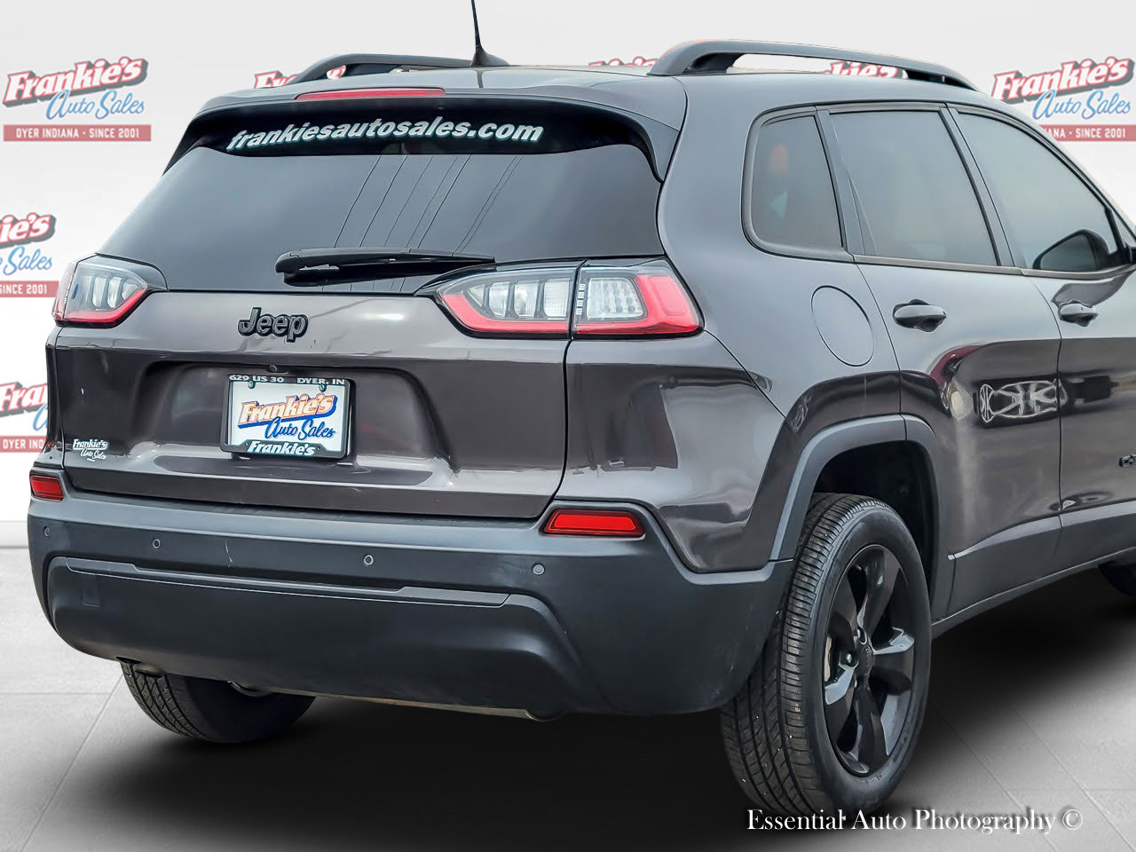 Used 2021 Jeep Cherokee Latitude Plus image 5