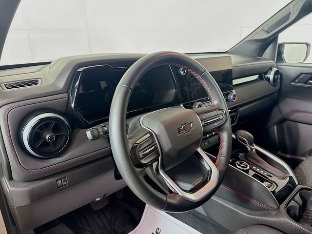 Used 2024 Chevrolet Colorado Z71 AWD/4WD image 11