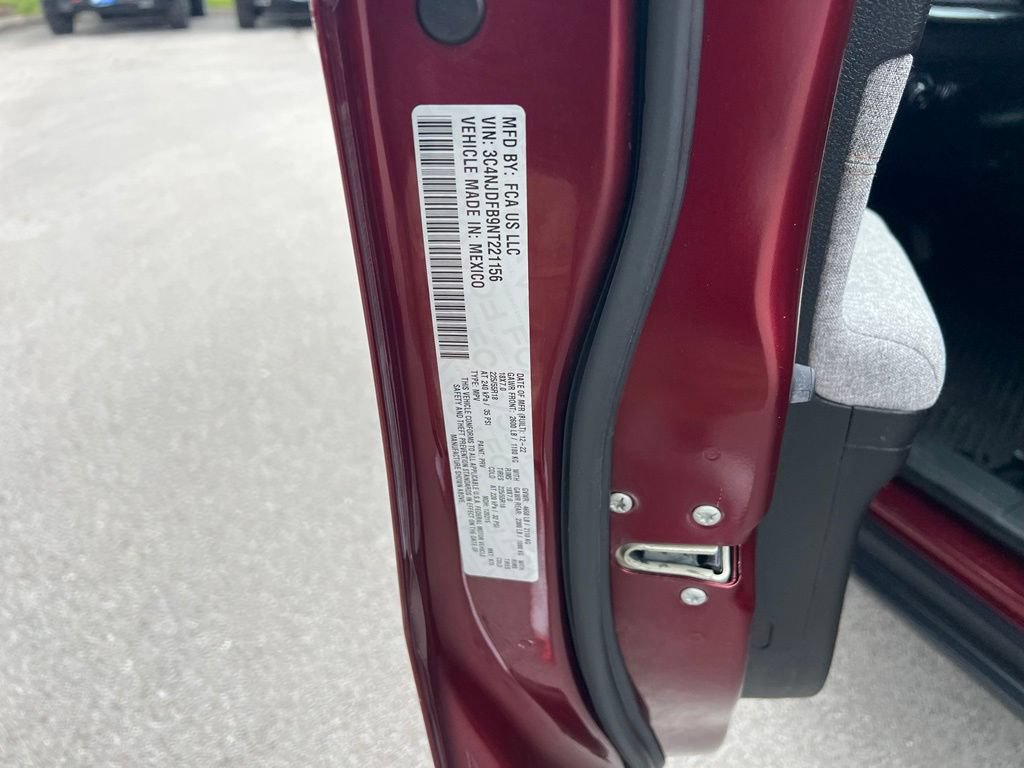 Used 2022 Jeep Compass Latitude AWD/4WD image 16