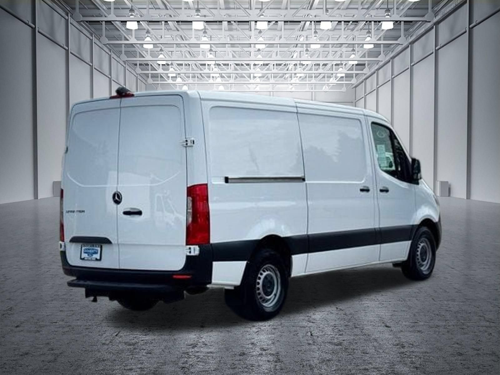 Used 2021 Mercedes-Benz Sprinter 2500 image 9