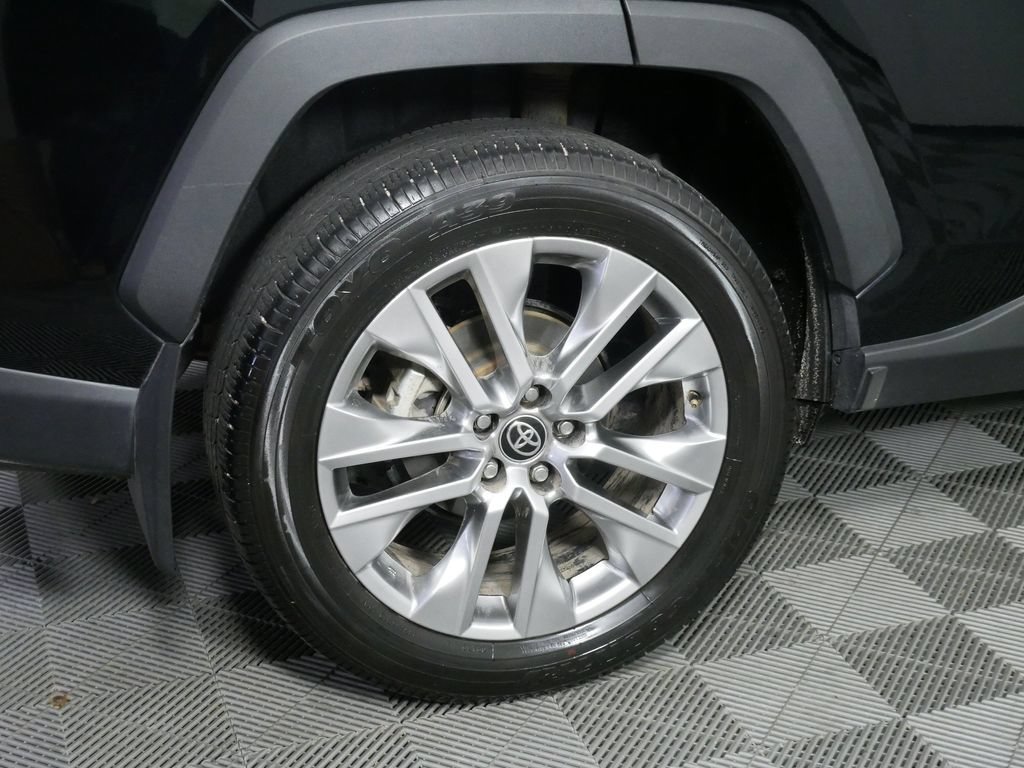 Used 2025 Toyota RAV4 XLE Premium w/ Weather Package AWD/4WD image 11