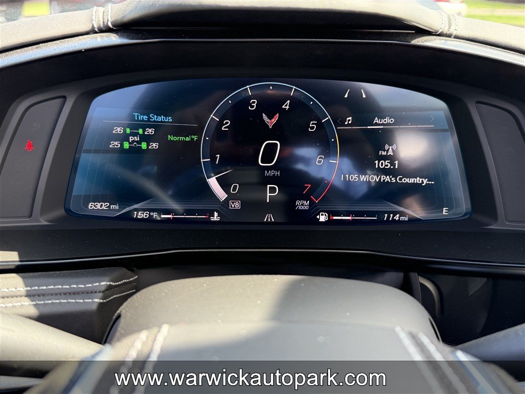 Used 2024 Chevrolet Corvette Stingray Premium Conv w/ Z51 Performance Package RWD image 6