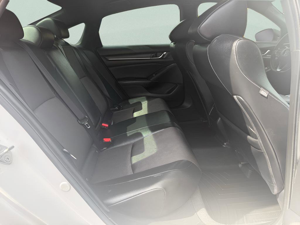 Used 2022 Honda Accord Sport image 11