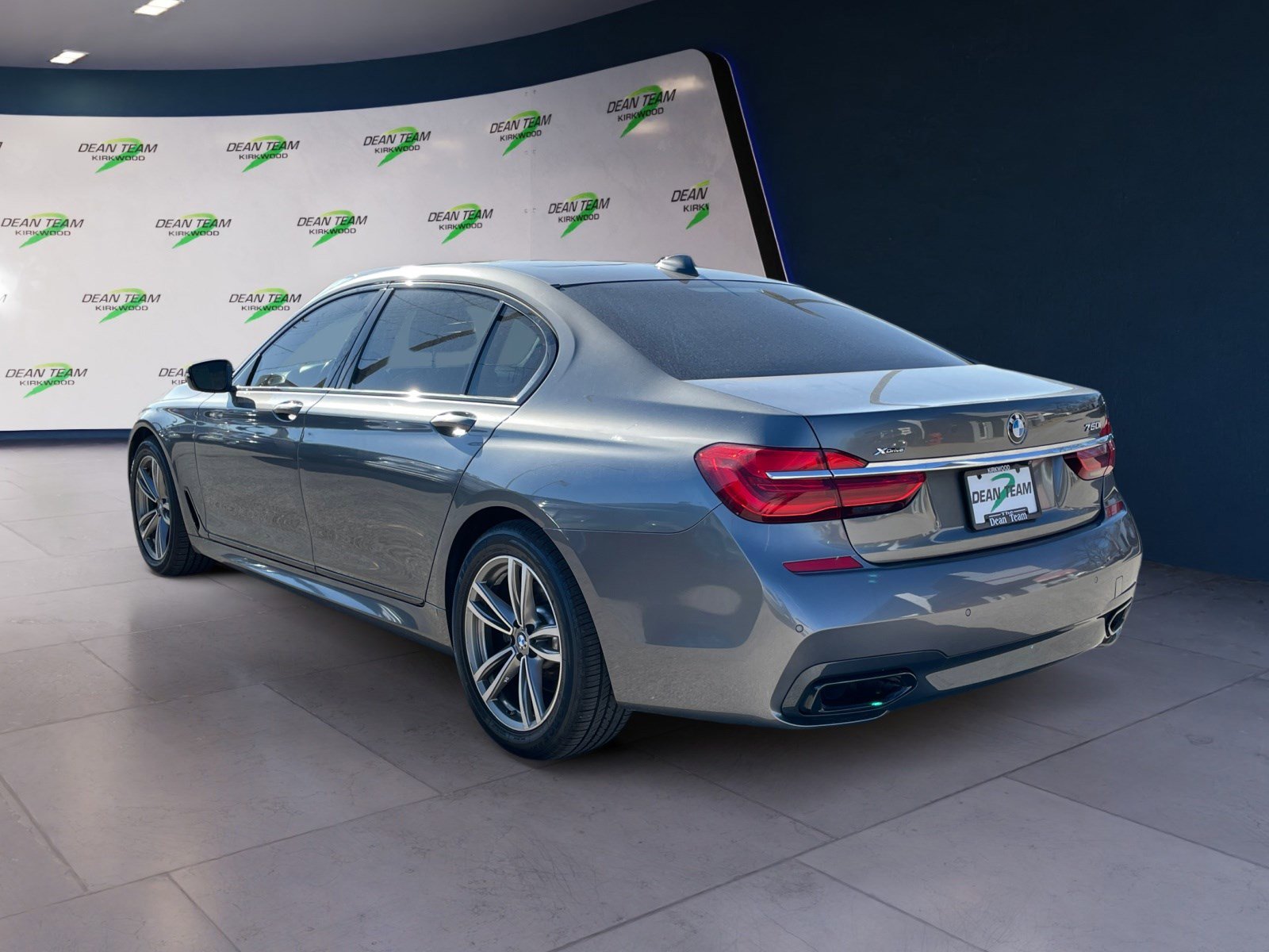 Used 2018 BMW 750i xDrive image 4