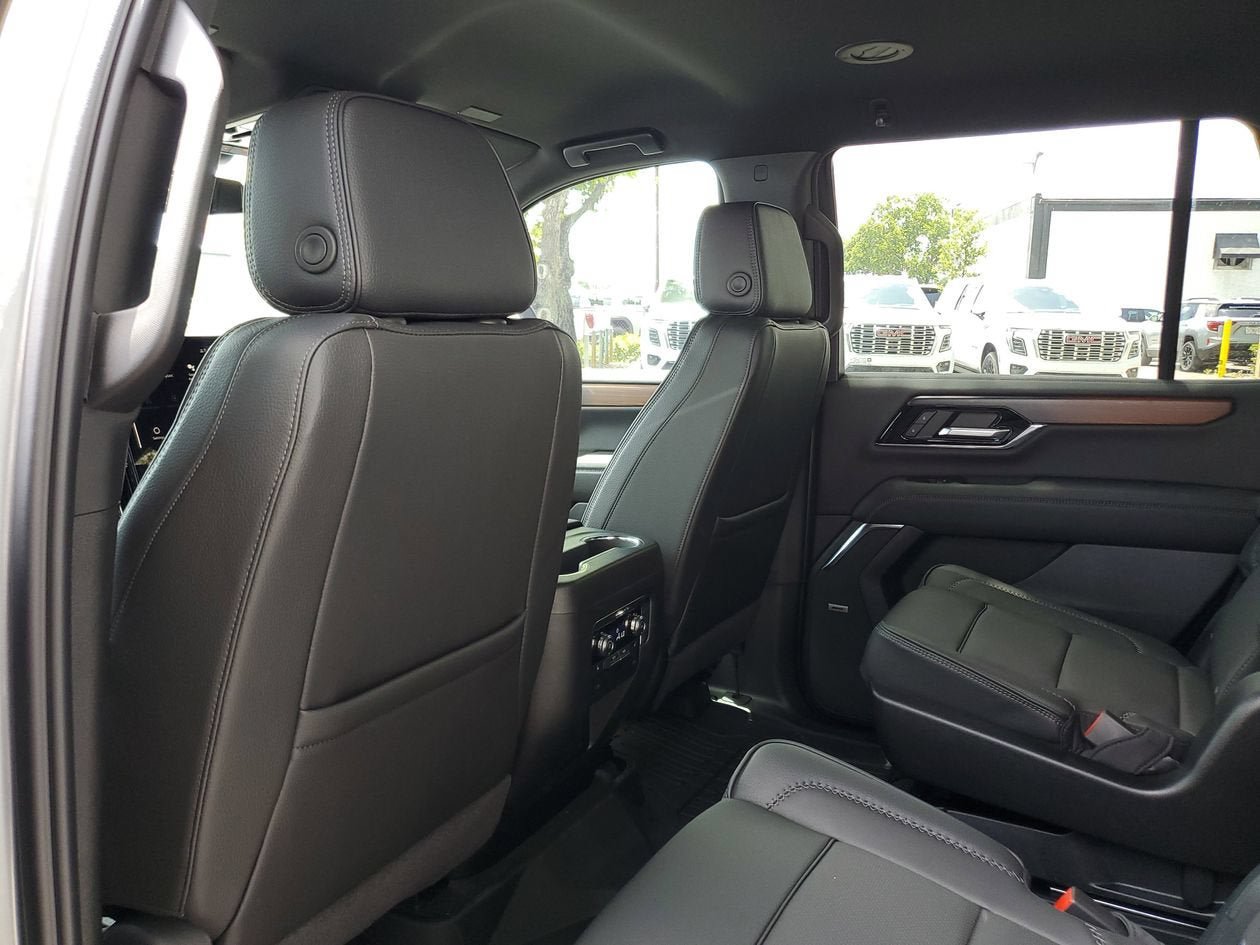 New 2026 GMC Yukon Denali w/ LPO, Floor Liner Package RWD image 10