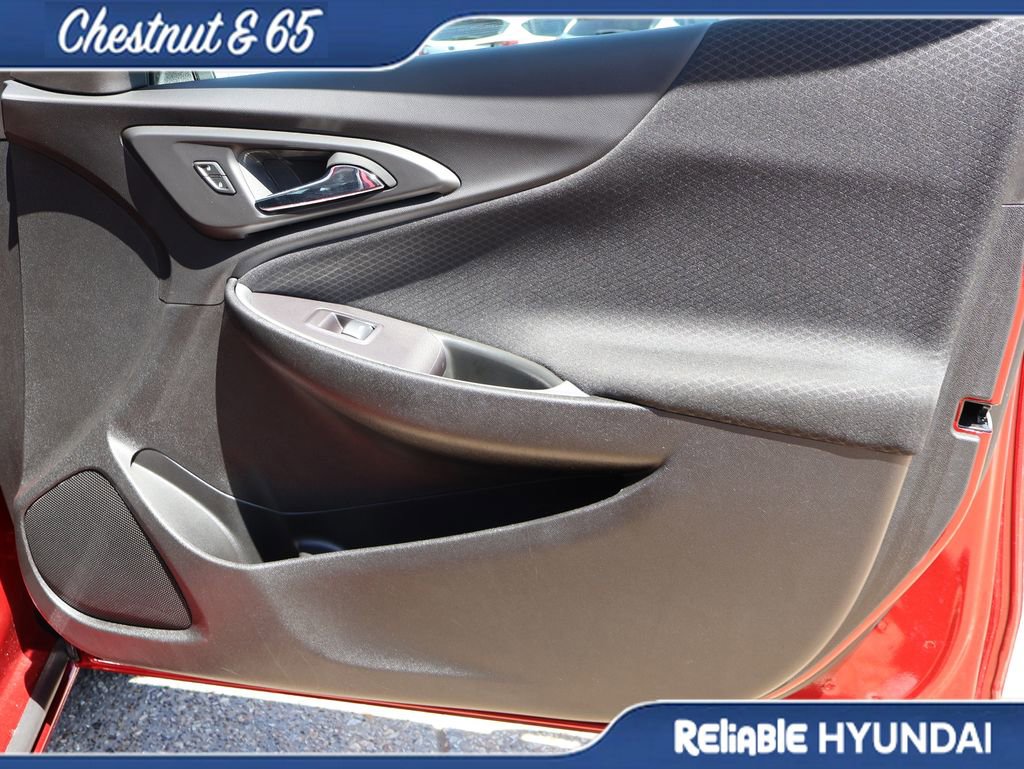 Used 2023 Chevrolet Malibu RS image 9