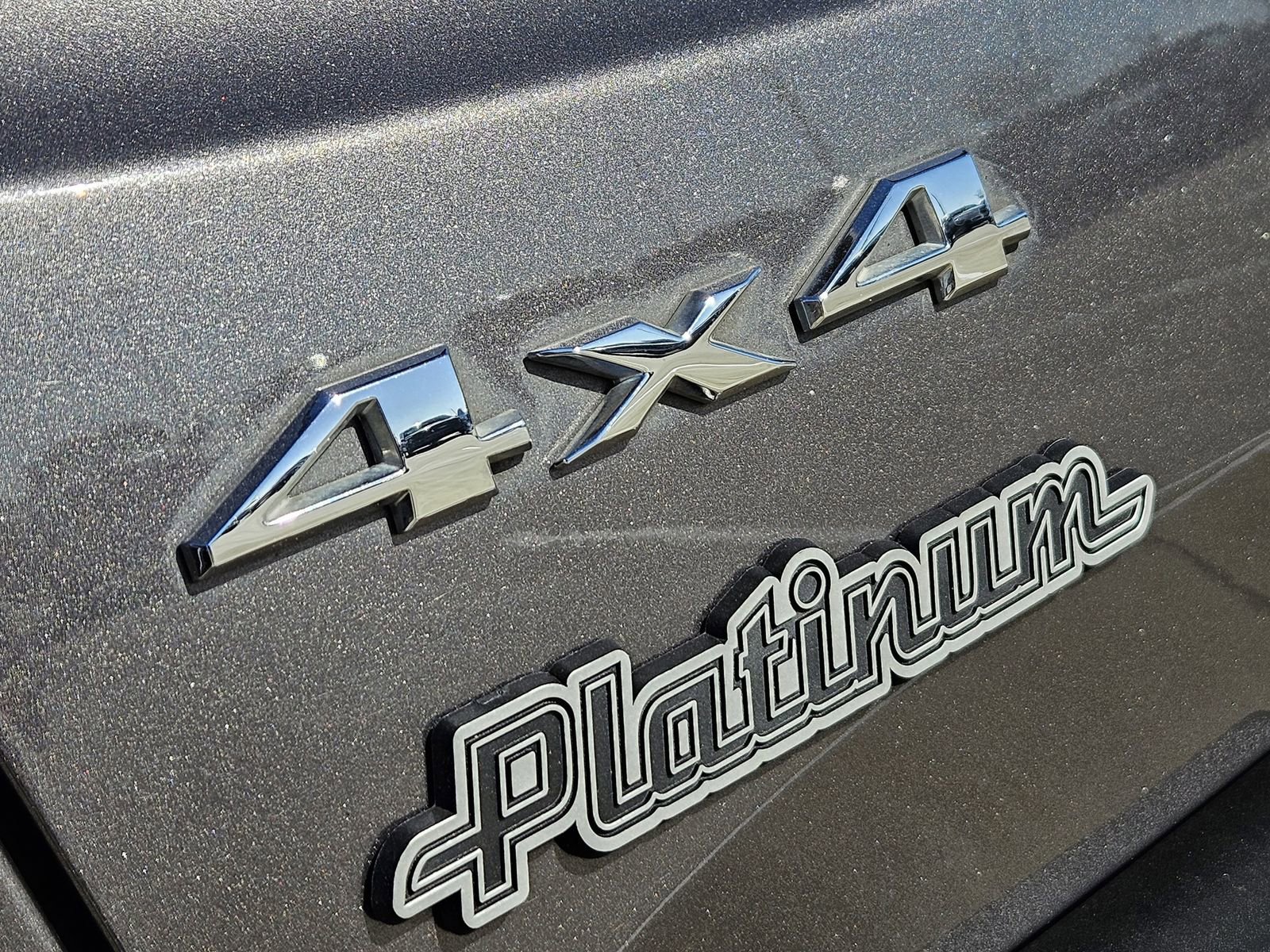 Used 2017 Jeep Renegade Latitude w/ Safety & Security Group (ALP) image 16