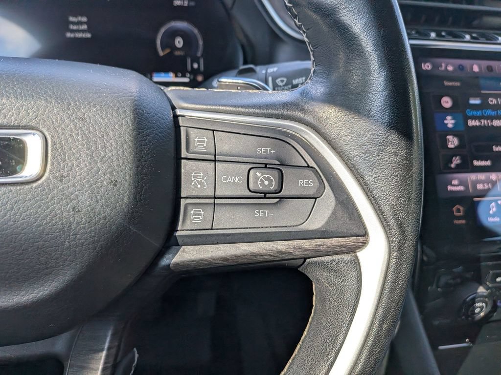 Used 2021 Jeep Grand Cherokee L Limited AWD/4WD image 21