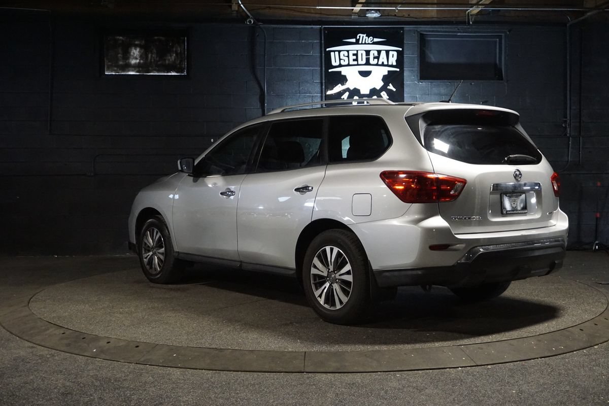 Used 2017 Nissan Pathfinder S AWD/4WD image 4