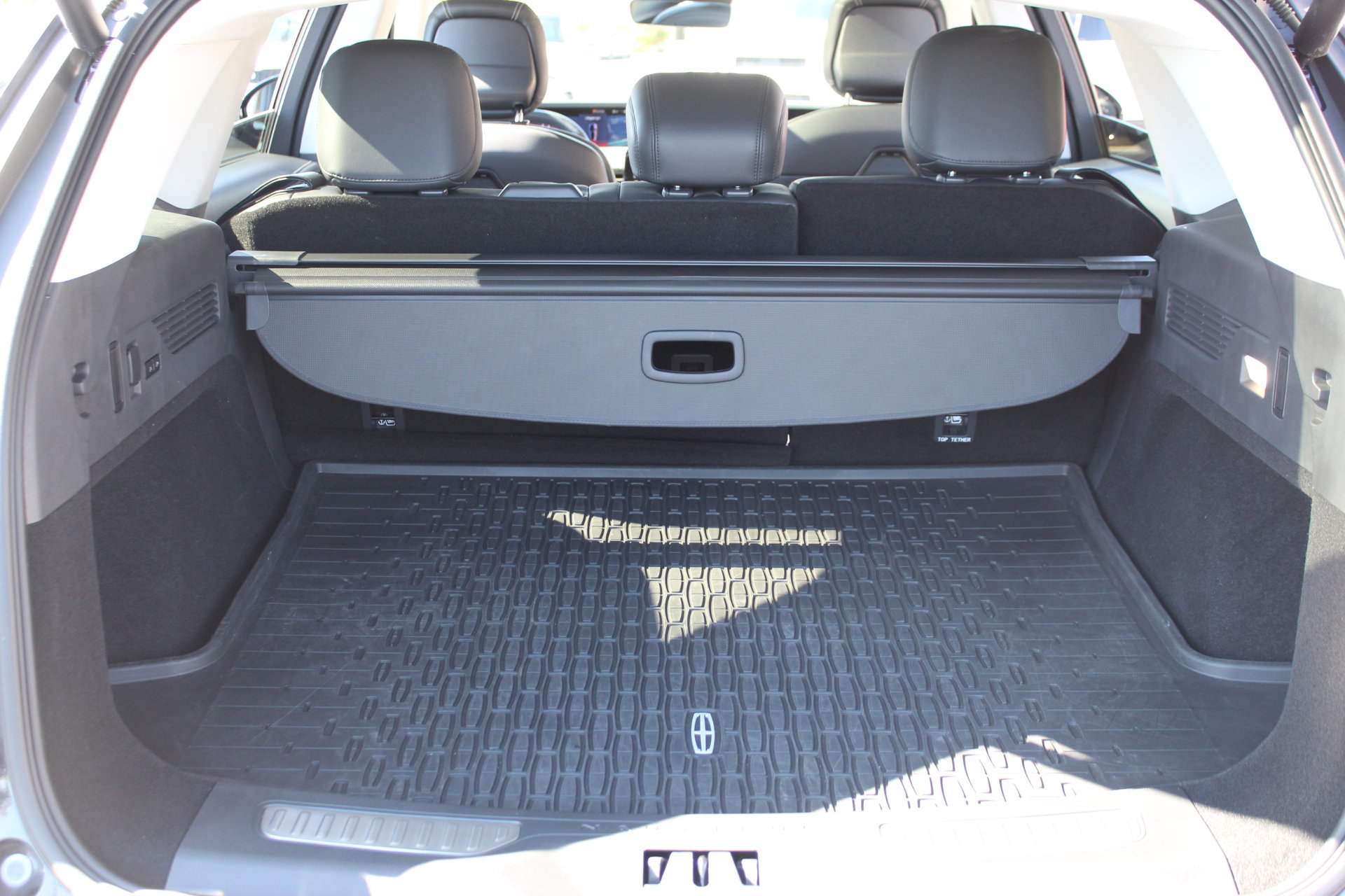 Used 2024 Lincoln Nautilus Reserve w/ Equipment Group 203A image 30