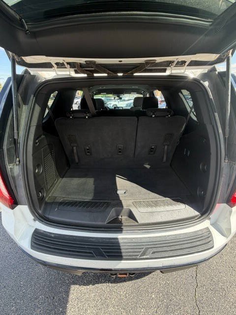 Used 2022 GMC Yukon SLE w/ Gmc Pro Safety Plus Package AWD/4WD image 14