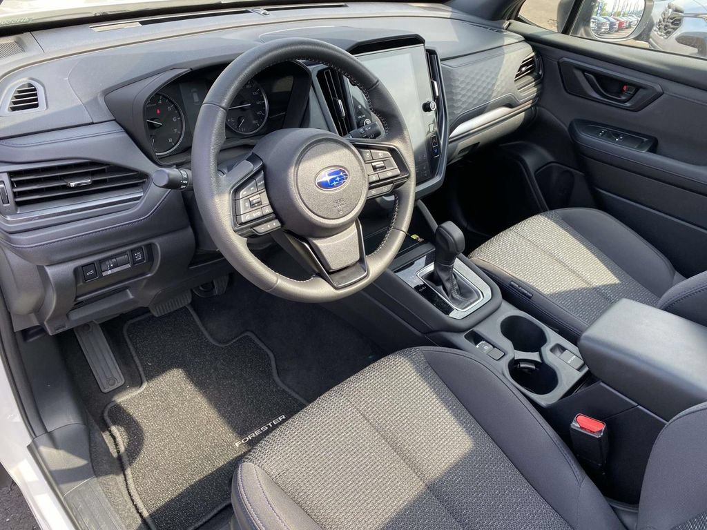 Certified 2025 Subaru Forester Premium AWD/4WD image 18
