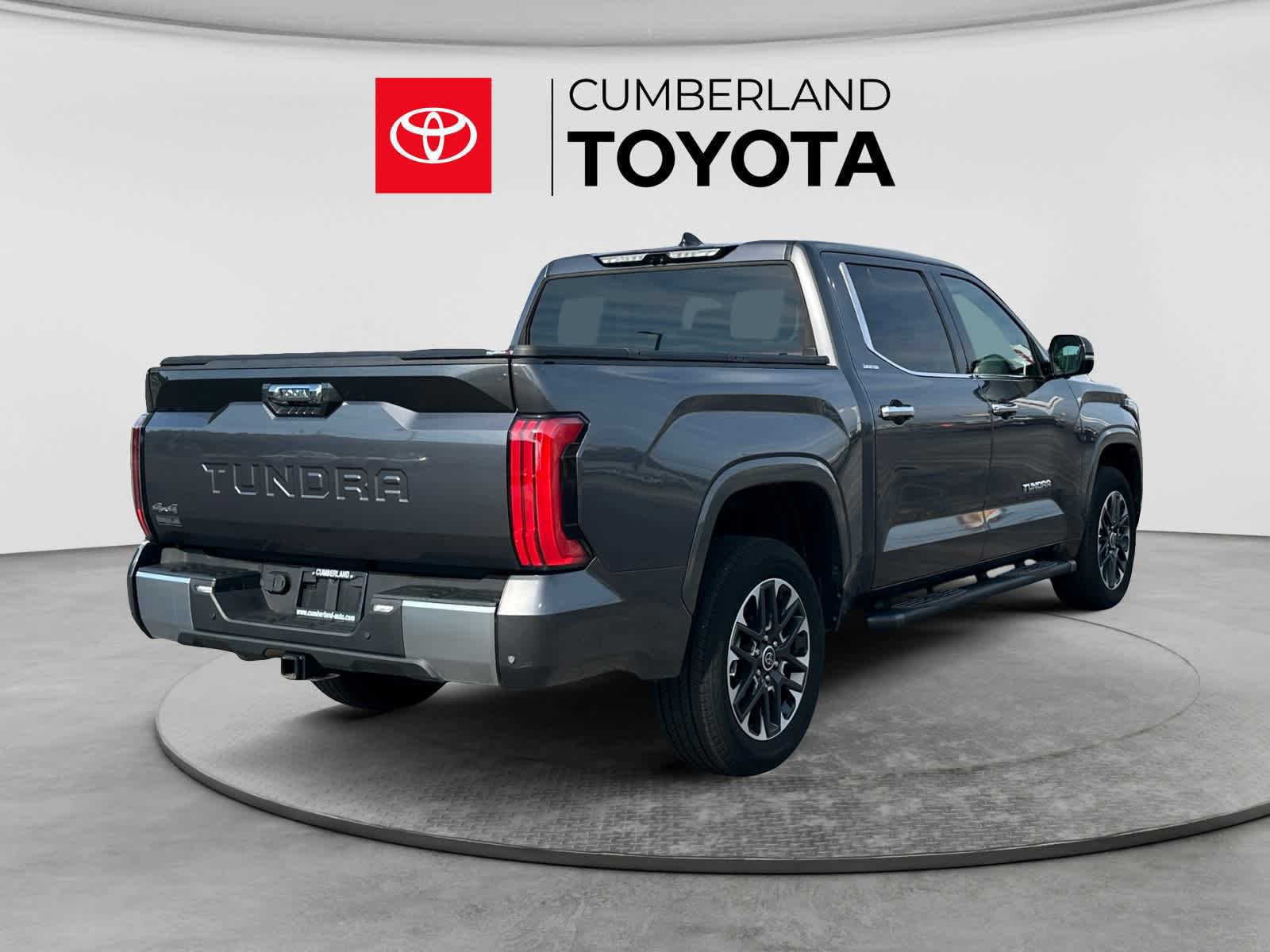 Used 2023 Toyota Tundra Limited AWD/4WD image 5