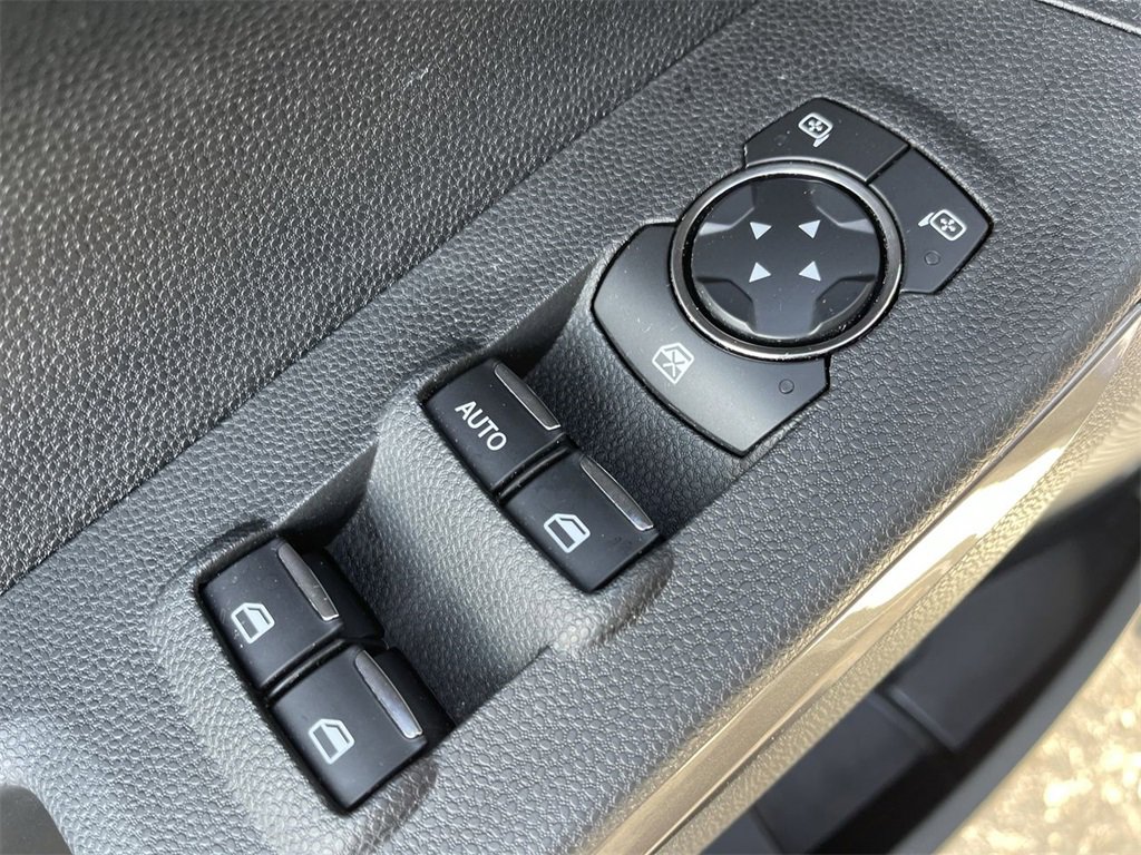 Used 2020 Ford EcoSport SE image 13