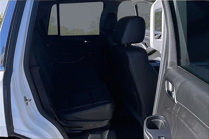 Used 2018 GMC Yukon SLT w/ Open Road Package AWD/4WD image 23
