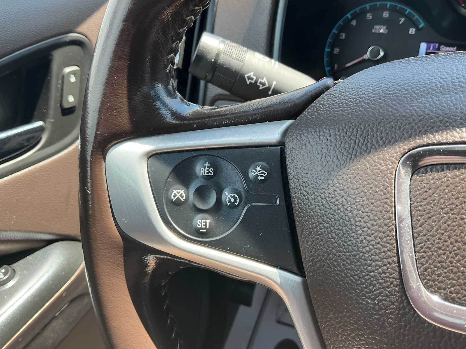 Used 2018 GMC Canyon SLE w/ SLE Convenience Package AWD/4WD image 10