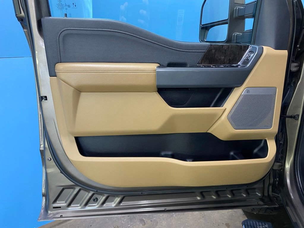 Used 2023 Ford F350 Lariat w/ Lariat Ultimate Package image 36