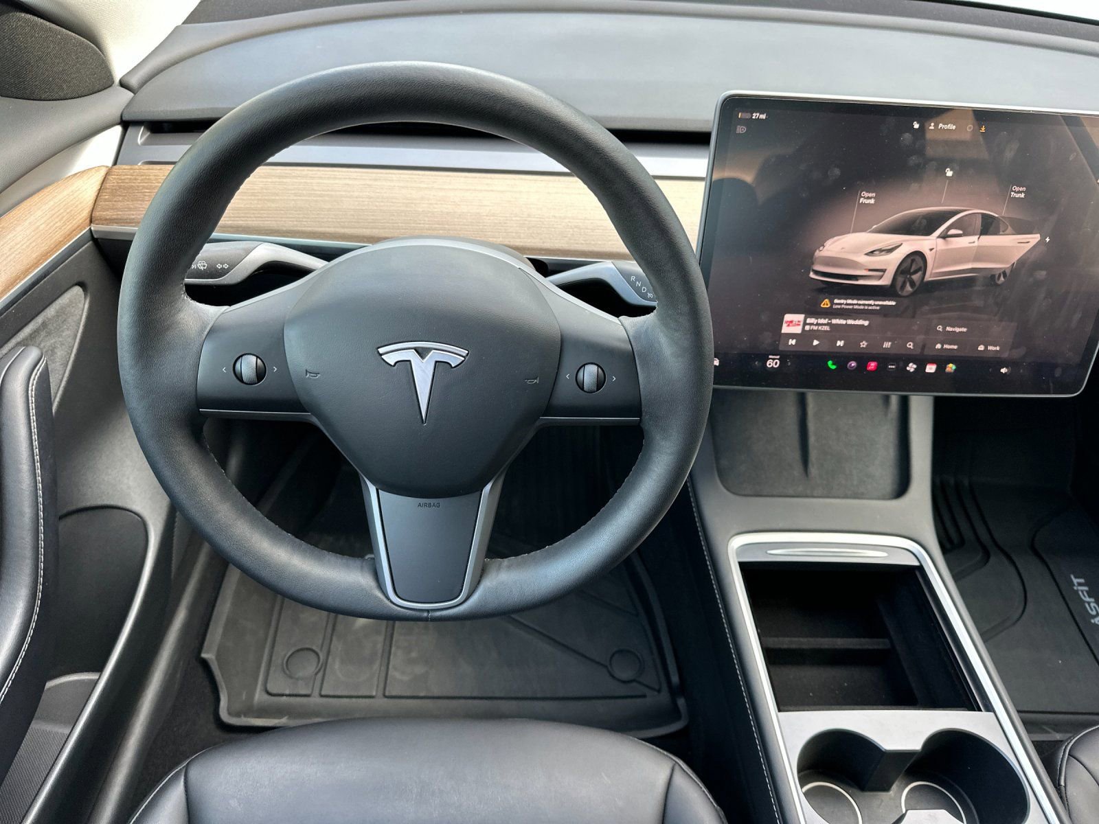 Used 2023 Tesla Model 3 Standard Range image 13