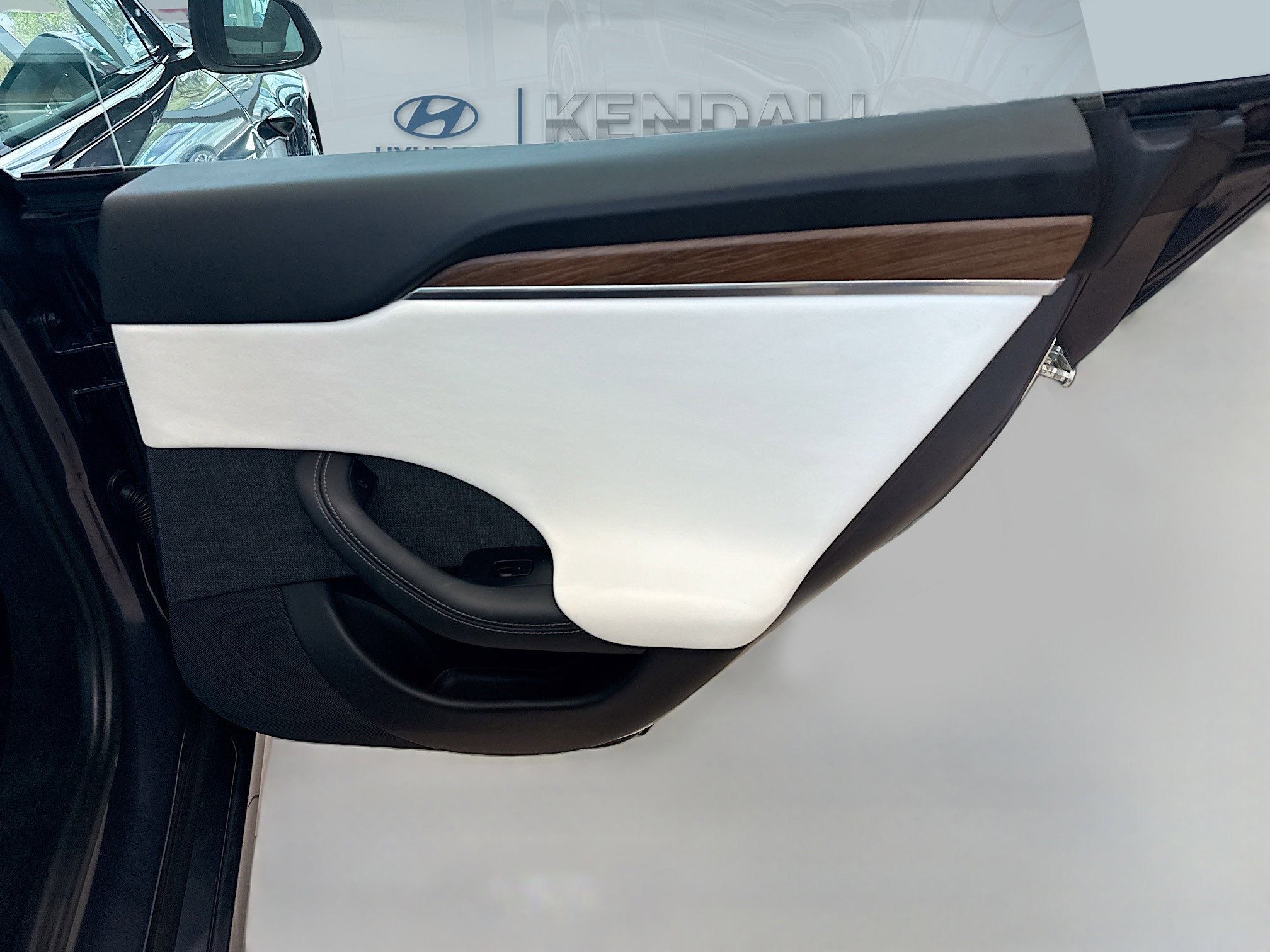 Used 2022 Tesla Model S Plaid image 29