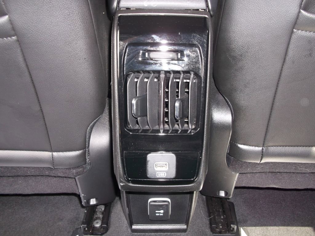 Used 2022 Jeep Compass Limited image 11