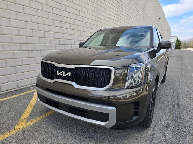 Used 2023 Kia Telluride EX image 9